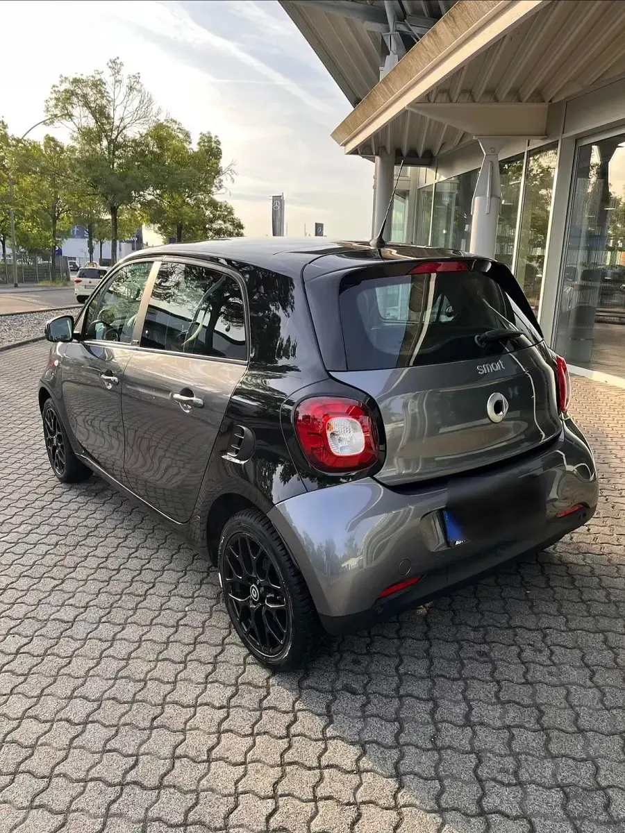 Gebraucht Smart ForFour Prime 71 PS (52 kW) 2016 Grau Kleinwagen