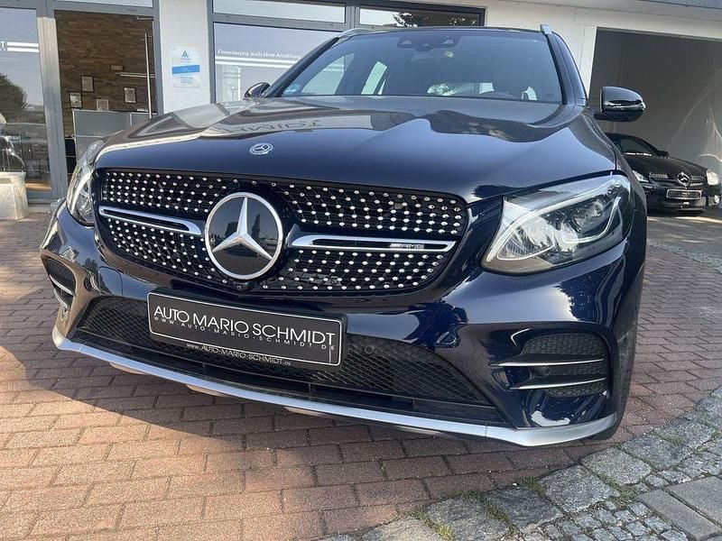 Blau Gebraucht 2018 Mercedes GLC43 AMG AMG SUV | 41.850 € (Guter Preis) - Bild 1/4