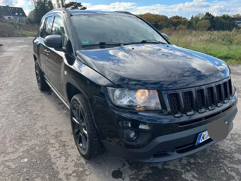 Gebraucht Jeep Compass Limited 170 PS (125 kW) 2012 Schwarz SUV