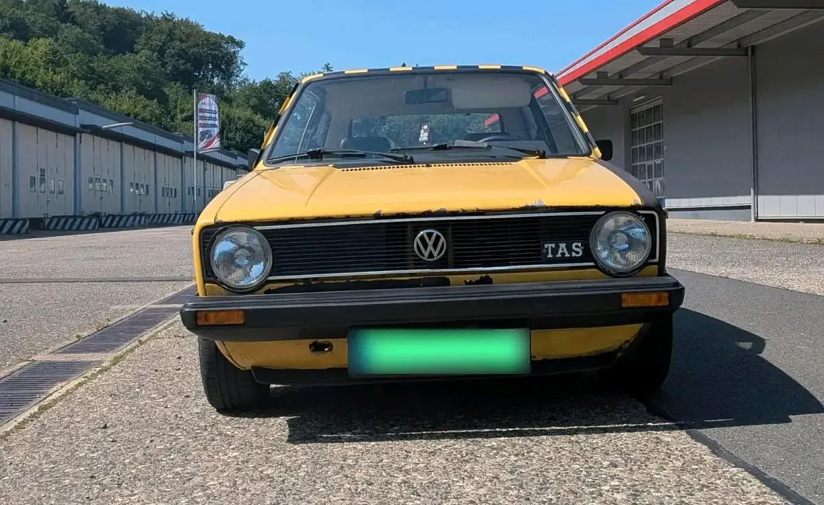 Gebraucht VW Golf I 60 PS (44 kW) 1982 Gelb Kleinwagen