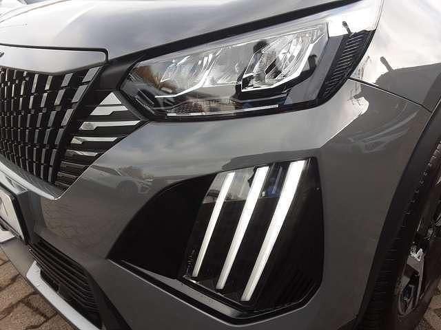 Grau metallic Gebraucht 2023 Peugeot 2008 Allure SUV | 22.670 € (Fairer Preis) - Bild 1/4