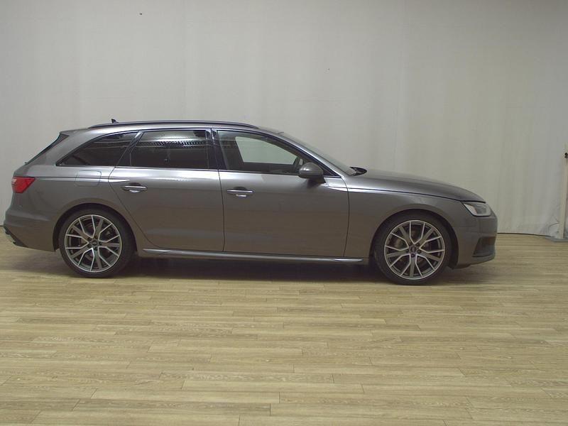 Usata Audi A4 Advanced 190 CV (139 kW) 2020 Grigio Station wagon
