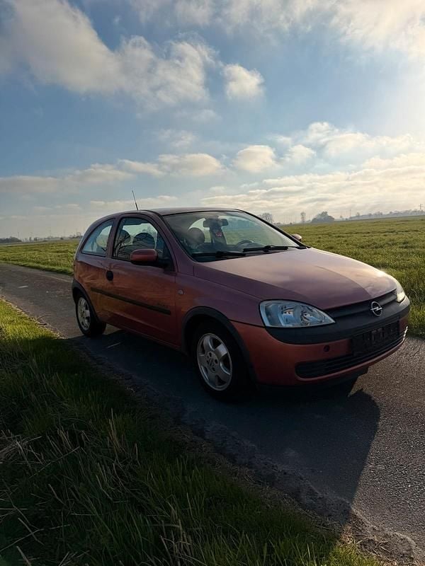 Occasion Opel Corsa 58 ch (42 kW) 2001 Rouge Citadine
