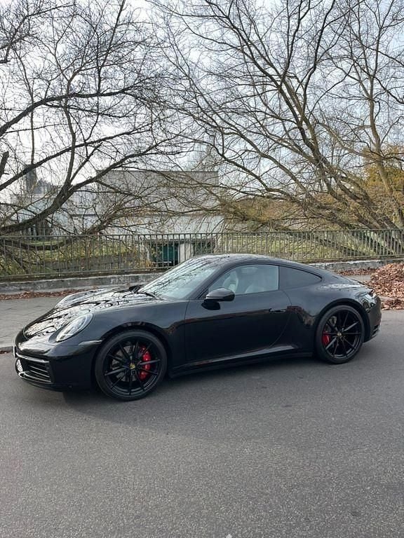 Schwarz Gebraucht 2021 Porsche 911 Carrera S Coupé | 119.900 € (Fairer Preis) - Bild 1/4