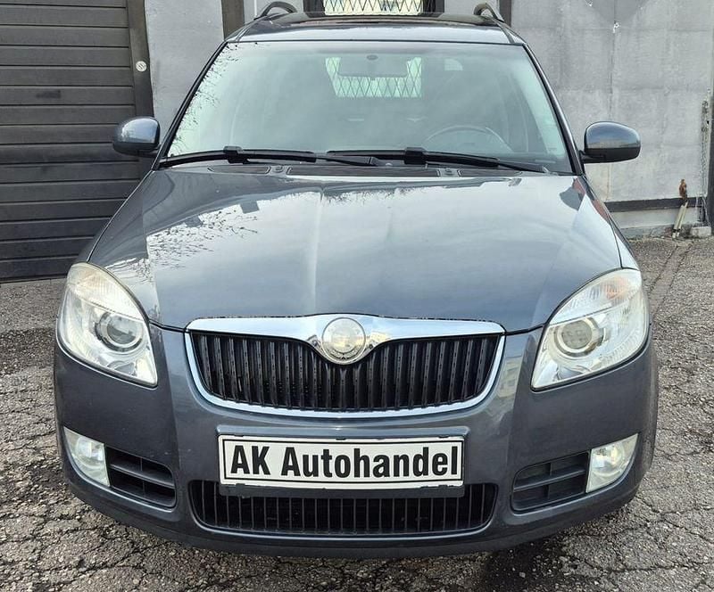 Gebraucht Skoda Roomster Comfort 86 PS (63 kW) 2008 Grau Van / Kleinbus