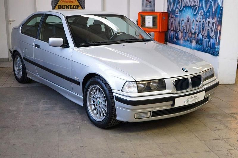 Gebraucht BMW 323 Compact Sport Line 170 PS (125 kW) 1998 Silber Kleinwagen