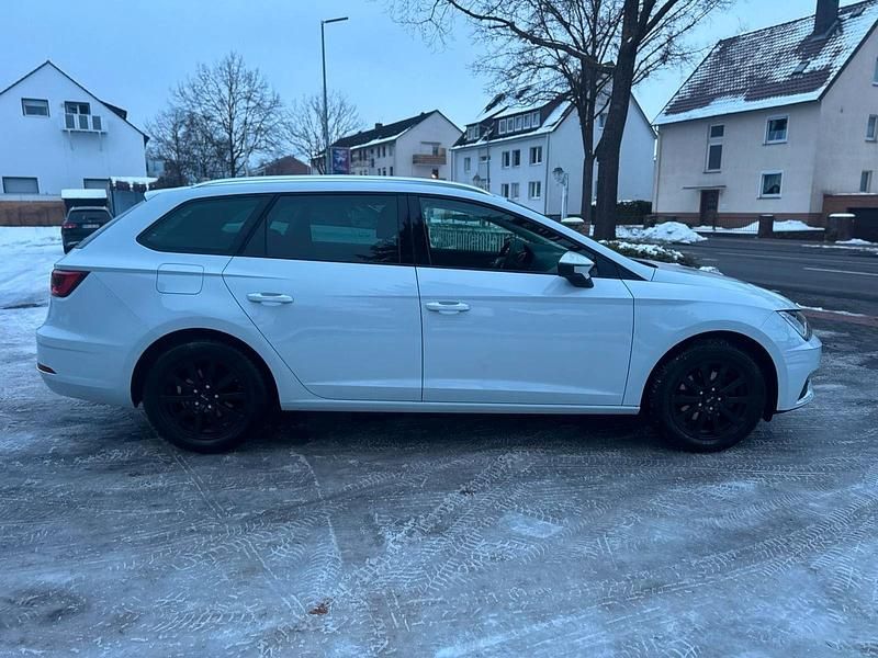 Gebraucht Seat Leon ST Style 131 PS (96 kW) 2019 Weiß Kombi