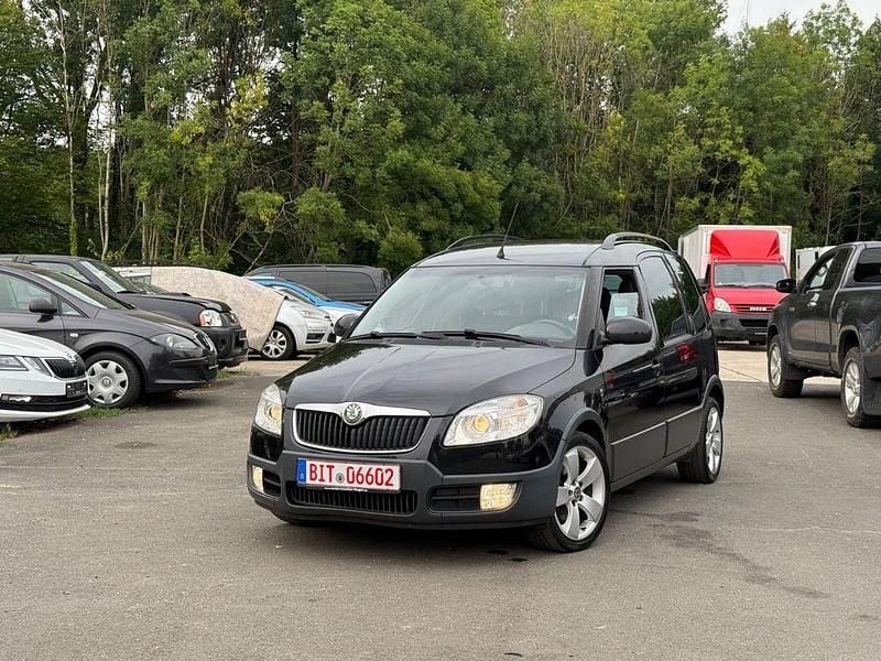 Schwarz Gebraucht 2009 Skoda Roomster Scout Kombi | 1.900 € (Superpreis) - Bild 1/4