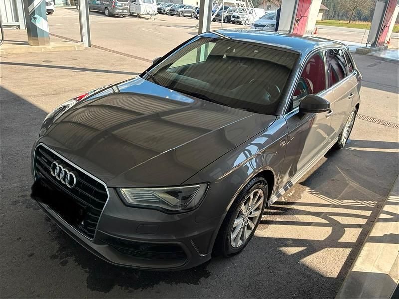 Gebraucht Audi A3 S-Line 179 PS (131 kW) 2015 Braun Limousine