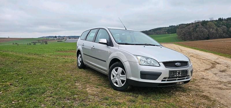 Gebraucht Ford Focus Fun X 101 PS (74 kW) 2007 Silber Kombi