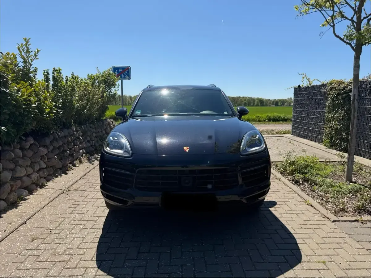 Second-hand Porsche Cayenne 340 CP (250 kW) 2018 Negru SUV