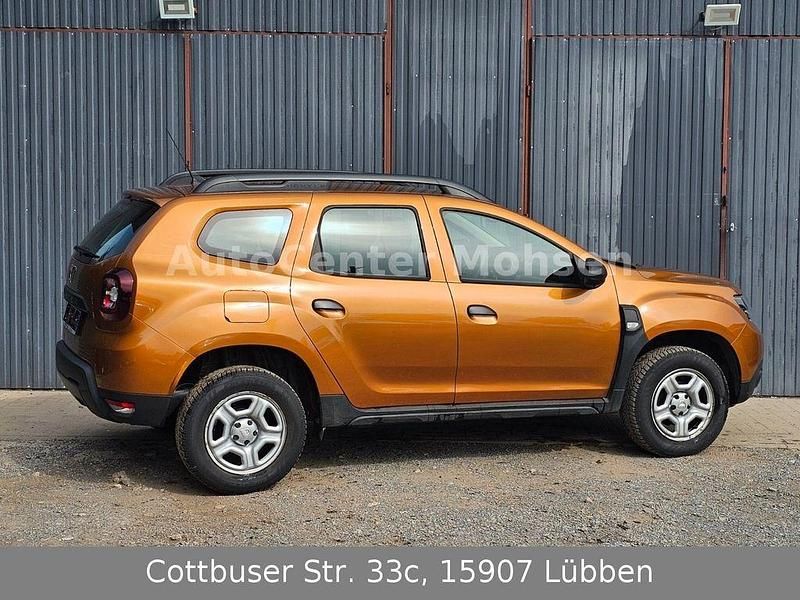 Gebraucht Dacia Duster Essentiel 114 PS (83 kW) 2018 Orange SUV