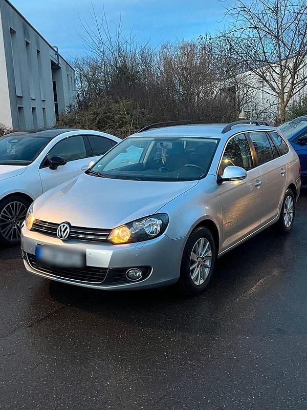 Silber Gebraucht 2012 VW Golf VII Kombi | 7.850 € (Teuer) - Bild 1/4
