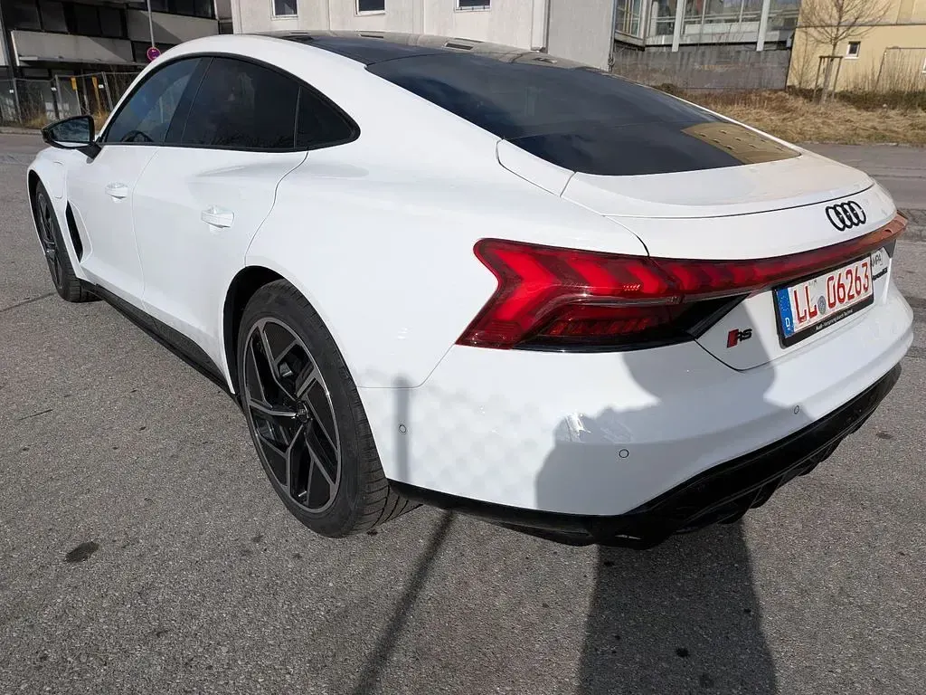 Gebraucht Audi RS e-tron GT Exclusive 439 kW (598 PS) 2022 Weiß Limousine