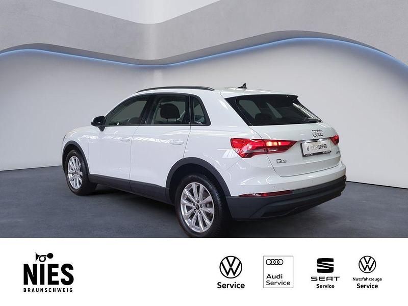 Gebraucht Audi Q3 Sport 150 PS (110 kW) 2022 Weiß SUV