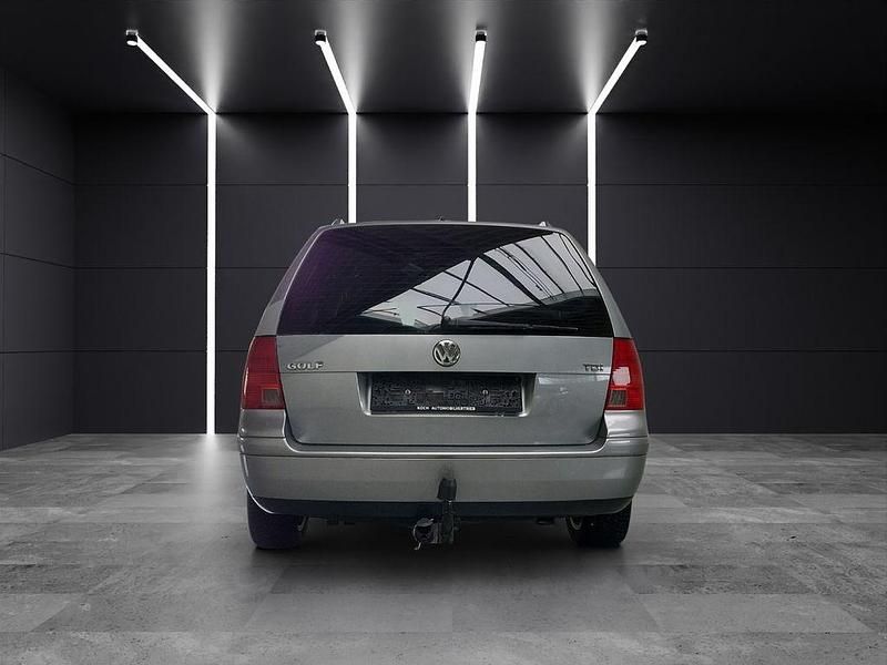 Gebraucht VW Golf IV Basis 101 PS (74 kW) 2006 Silbergrau metallic Kombi