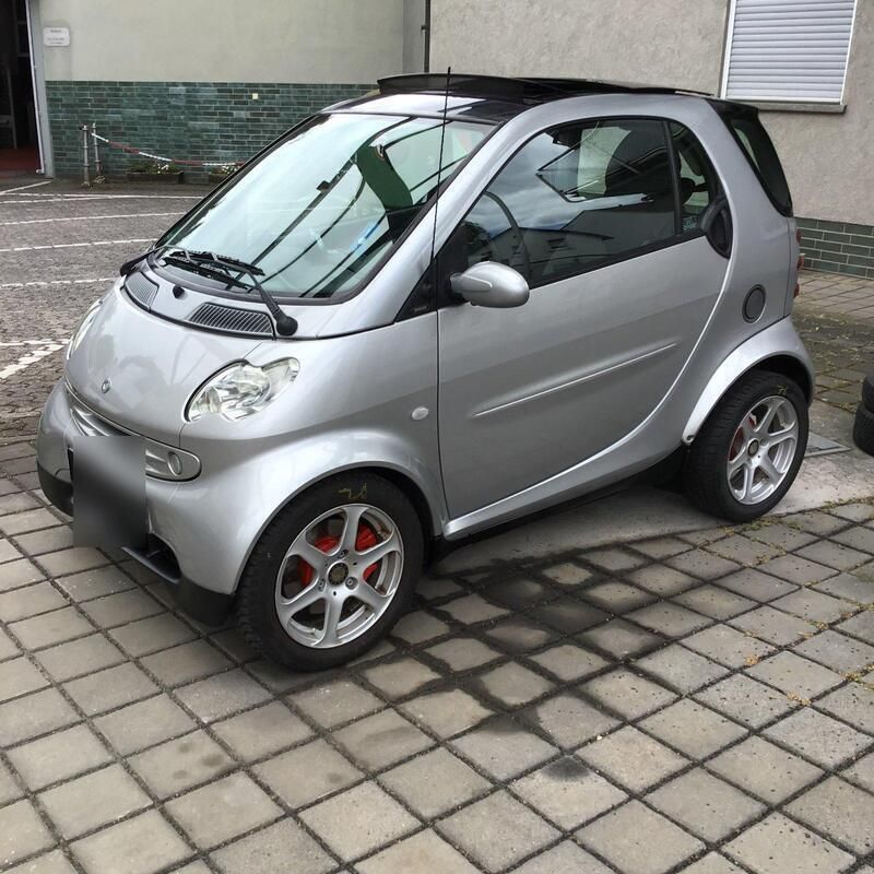 Silber Gebraucht 2004 Smart ForTwo Coupé Passion Coupé | 3.400 € (Teuer) - Bild 1/4