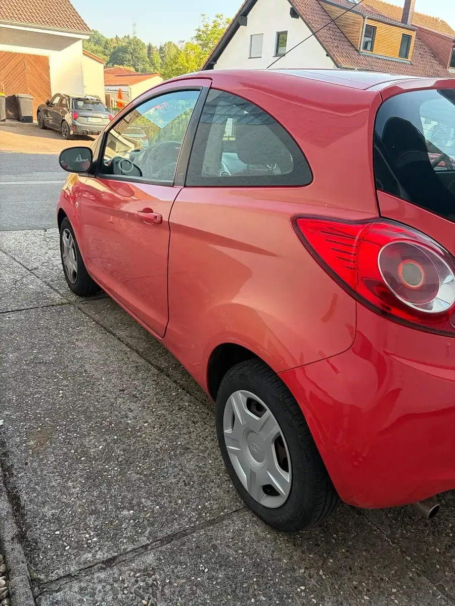 Gebraucht Ford Ka 69 PS (50 kW) 2010 Rot Kleinwagen