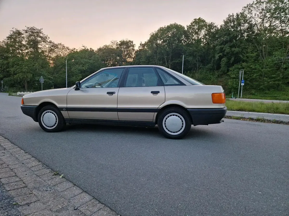 Gebraucht Audi 80 90 PS (66 kW) 1989 Andere farben Limousine