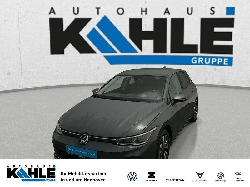 Grau Gebraucht 2023 VW Golf VIII Move Limousine | 26.490 € (Etwas zu teuer) - Bild 1/4