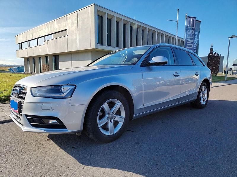 Gebraucht Audi A4 Attraction 190 PS (139 kW) 2015 Silber Kombi