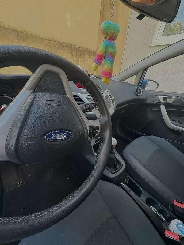 Gebraucht Ford Fiesta Trend 80 PS (58 kW) 2015 Kleinwagen