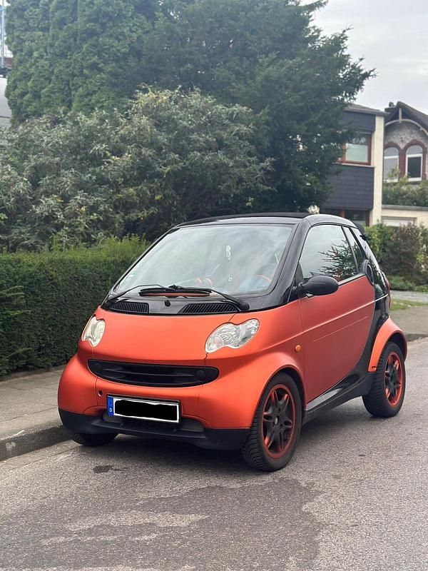 Orange Gebraucht 2001 Smart ForTwo Coupé Kleinwagen | 1.399 € - Bild 1/4