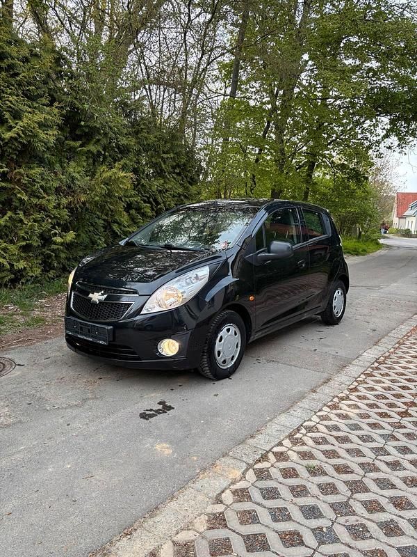 Second-hand Chevrolet Spark LS 68 CP (50 kW) 2011 Negru Hatchback
