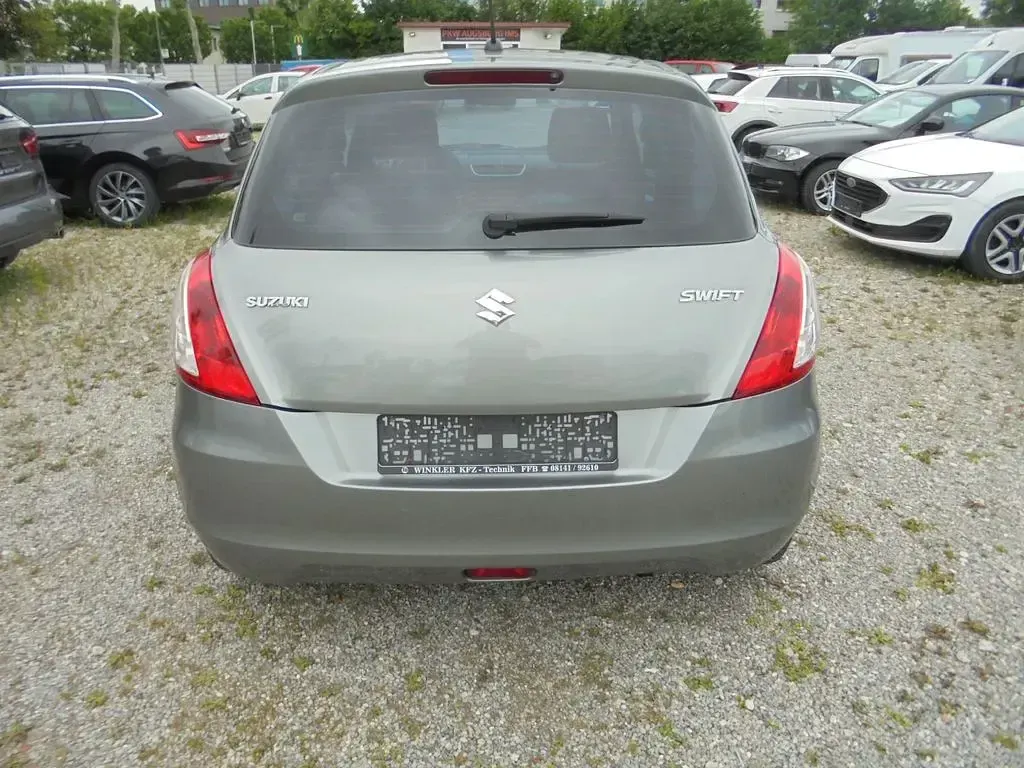 Gebraucht Suzuki Swift Club 94 PS (69 kW) 2011 Grau Kleinwagen