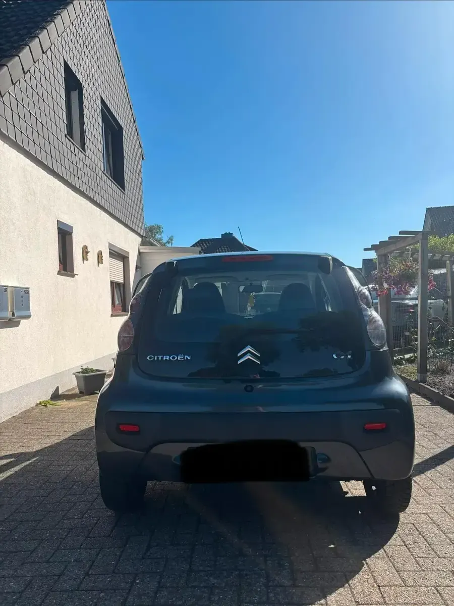 Gebraucht Citroën C1 68 PS (50 kW) 2011 Grau Kleinwagen
