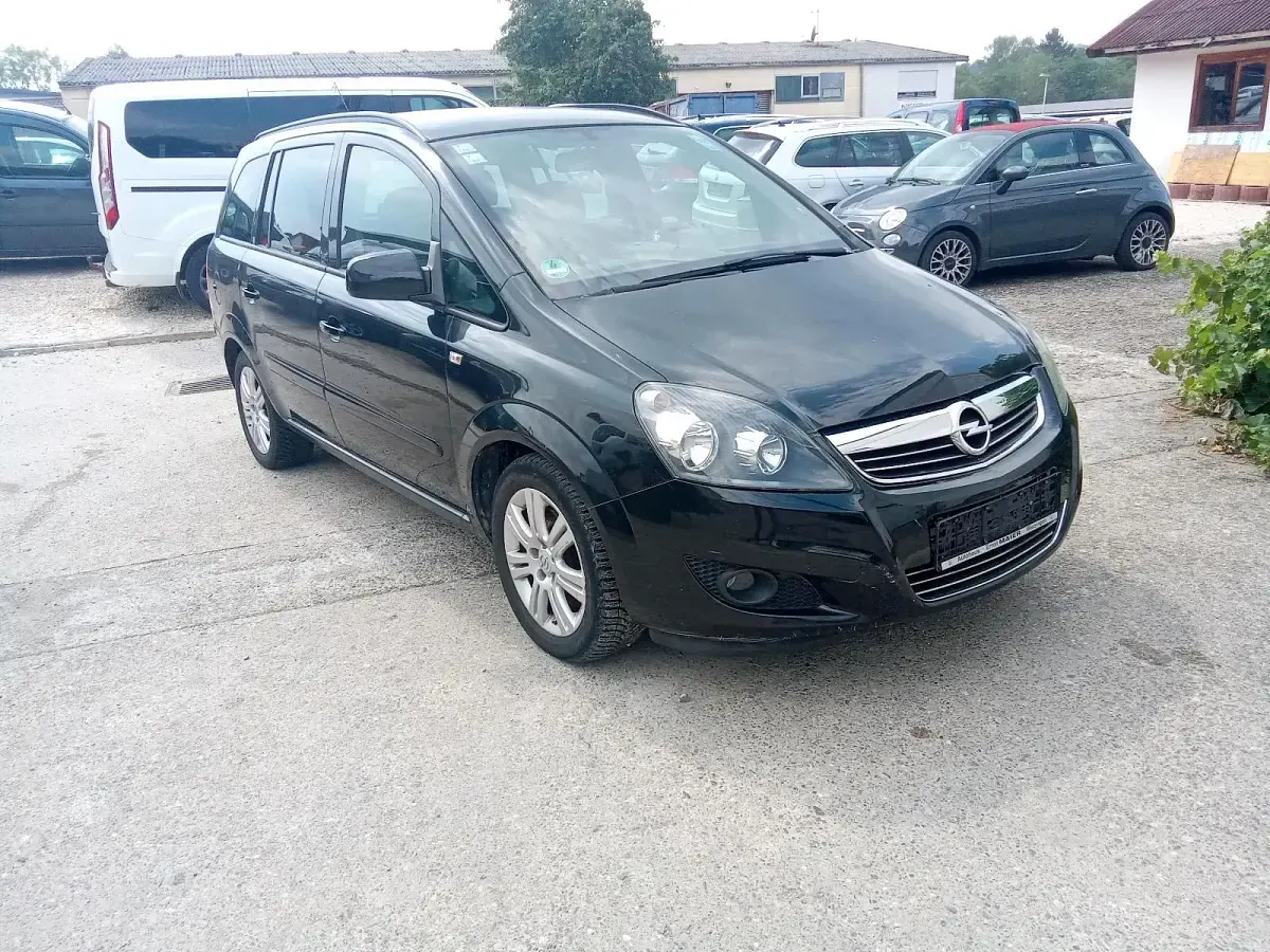 Gebraucht Opel Zafira 125 PS (91 kW) 2013 Schwarz Van / Kleinbus