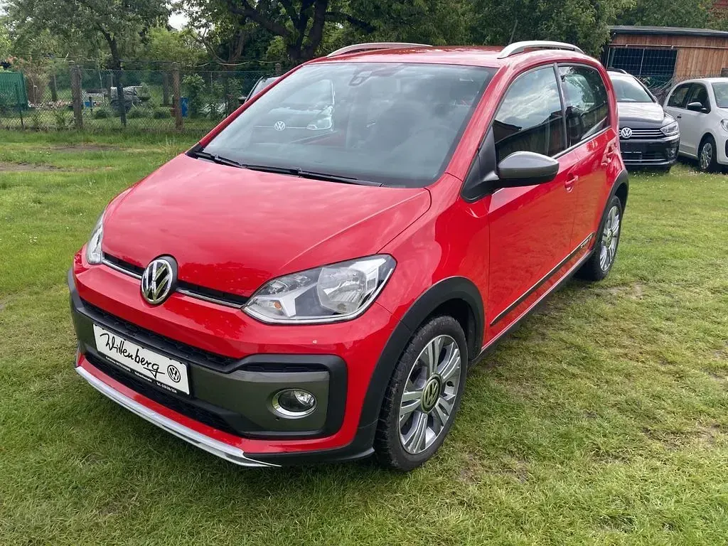 Gebraucht VW cross up! 90 PS (66 kW) 2018 Rot Kleinwagen