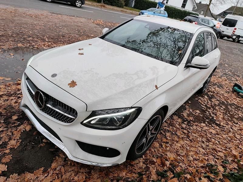 Gebraucht Mercedes C220 170 PS (125 kW) 2018 Weiß Kombi