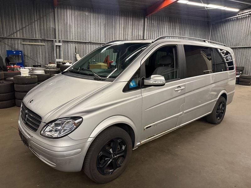 Silber Gebraucht 2004 Mercedes Viano Van / Kleinbus | 3.999 € (Superpreis) - Bild 1/4
