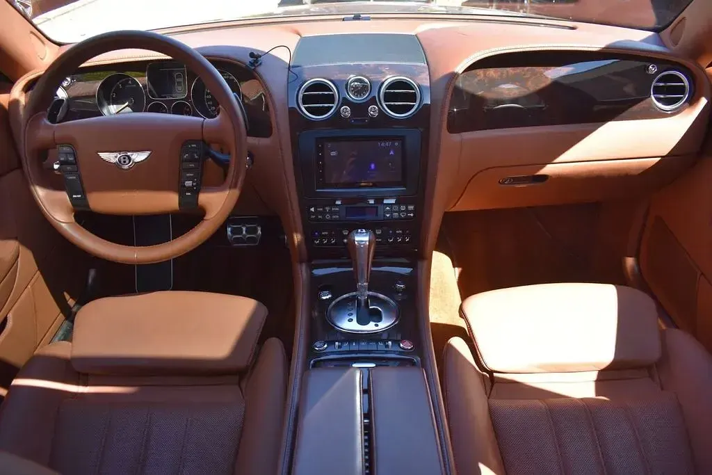 Gebraucht Bentley Continental Flying Spur 562 PS (413 kW) 2006 Schwarz Limousine