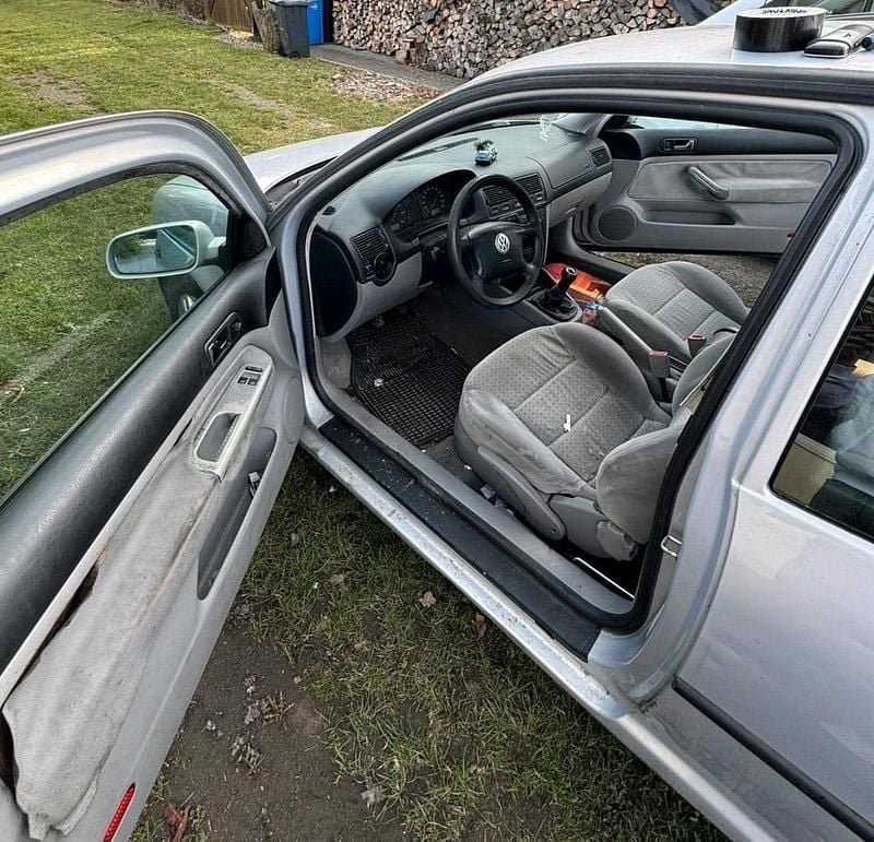 Gebraucht VW Golf IV 75 PS (55 kW) 2002 Silber Limousine