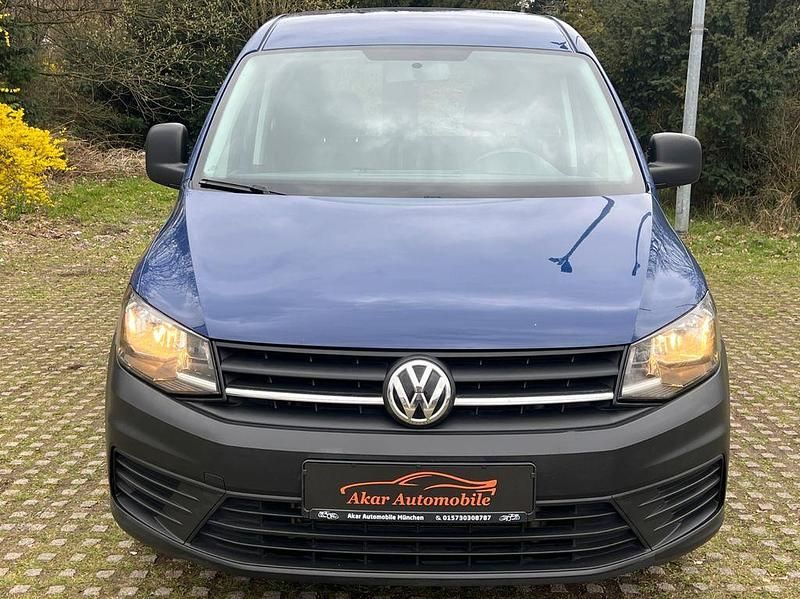 Usata VW Caddy 102 CV (75 kW) 2016 Blu Monovolume