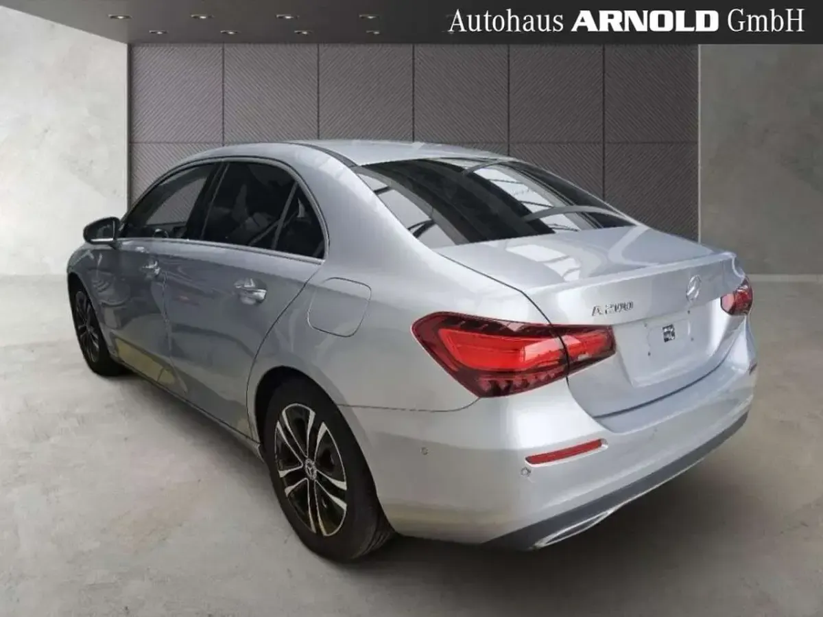Gebraucht Mercedes A200 Progressive 163 PS (119 kW) 2025 Silber Limousine