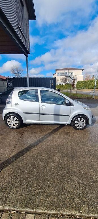 Gebraucht Citroën C1 Exclusive 68 PS (50 kW) 2008 Silber Kleinwagen