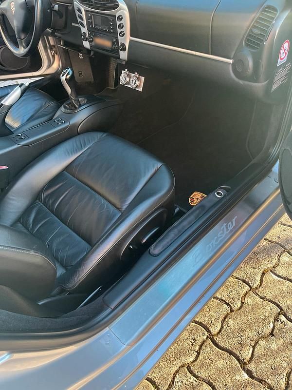 Second-hand Porsche Boxster S 2002 Argintiu Cabrio