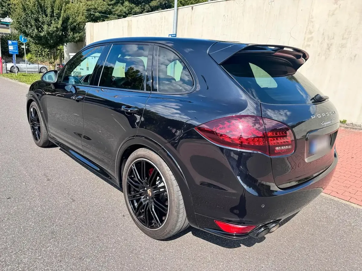 Gebraucht Porsche Cayenne GTS 420 PS (308 kW) 2013 Schwarz SUV