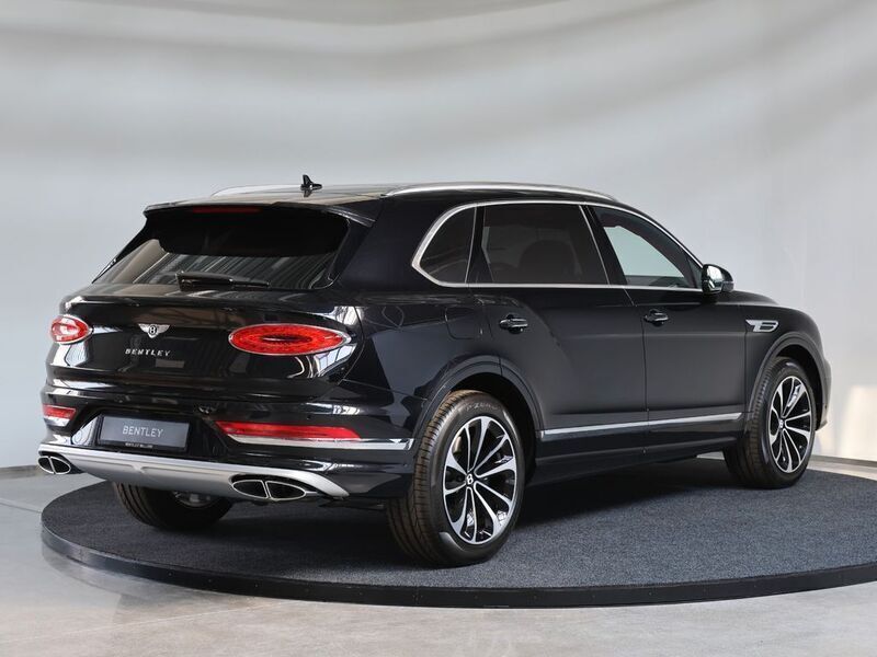 Gebraucht Bentley Bentayga 551 PS (405 kW) 2024 Schwarz SUV