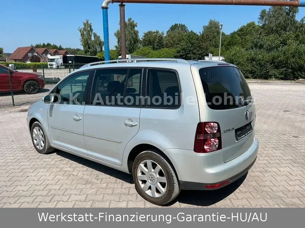 Gebraucht VW Touran Highline 140 PS (102 kW) 2009 Gold Van / Kleinbus