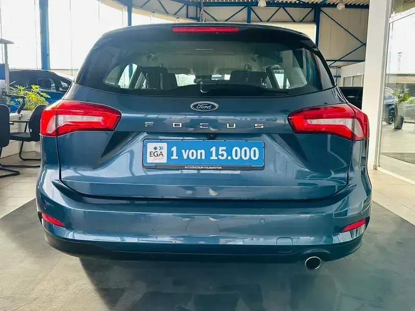 Gebraucht Ford Focus Cool & Connect 120 PS (88 kW) 2021 Chromablau metallic Kombi