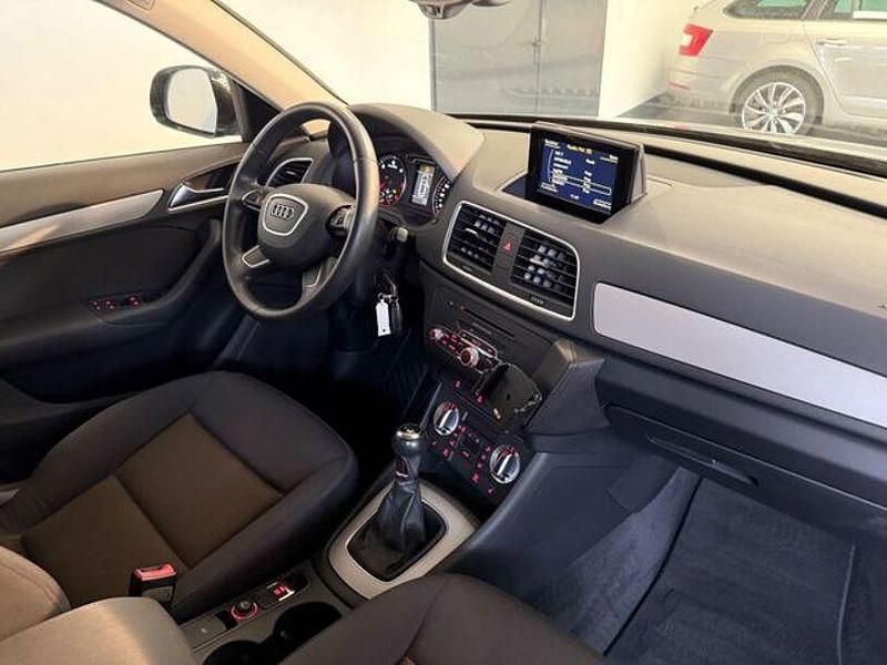Gebraucht Audi Q3 Comfort 140 PS (102 kW) 2014 Brillantschwarz SUV