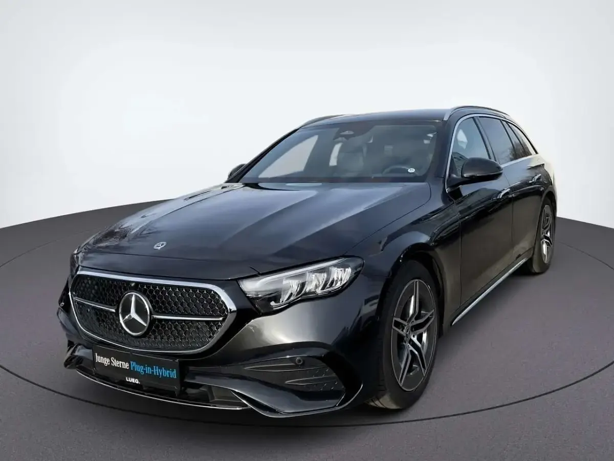Gebraucht Mercedes E300 AMG 313 PS (230 kW) 2025 Metalliclack graphitgrau Kombi