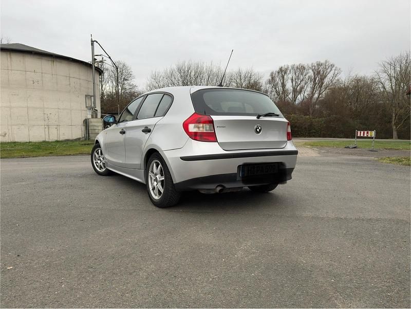 Gebraucht BMW 116 116 PS (85 kW) 2004 Silber Kleinwagen