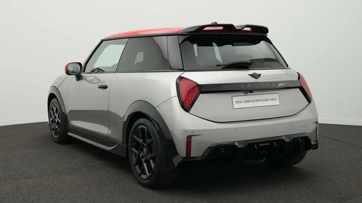 Gebraucht Mini John Cooper Works 231 PS (169 kW) 2025 Grau Kleinwagen