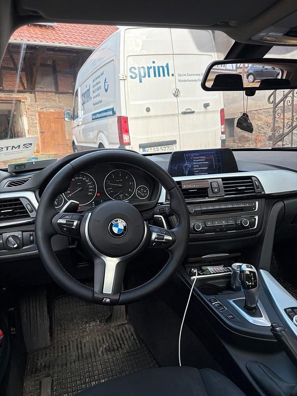 Gebraucht BMW 330 M Sport 258 PS (189 kW) 2013 Schwarz Kombi