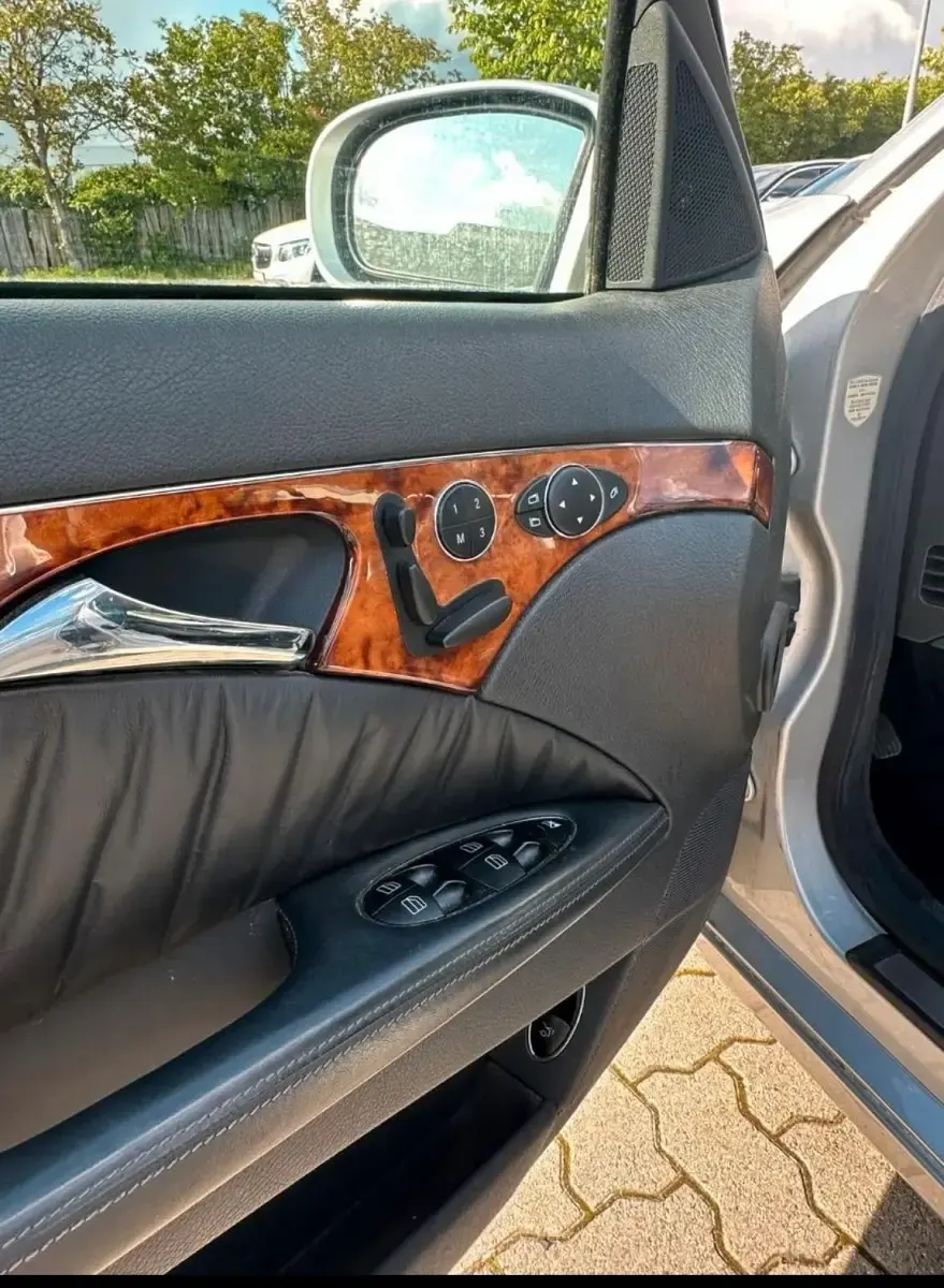 Gebraucht Mercedes E320 Elegance 224 PS (164 kW) 2002 Silber Limousine